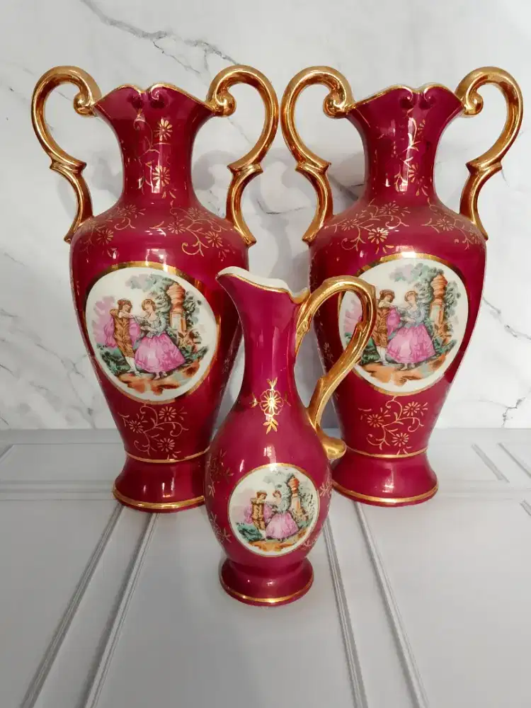 Vas  bunga set  vintage