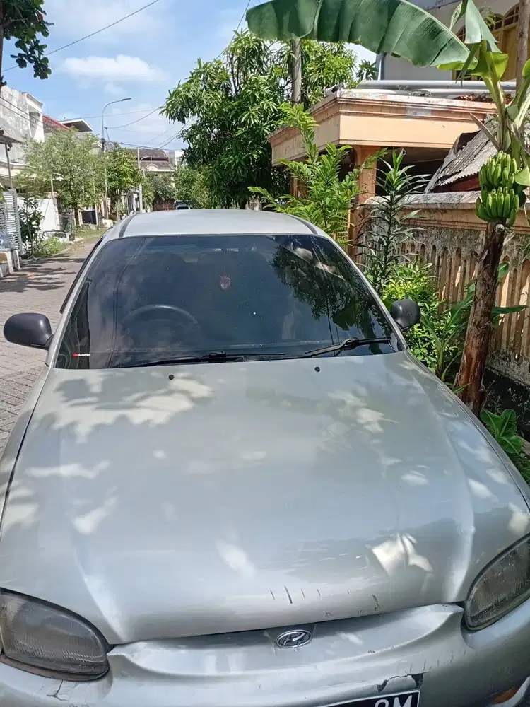 Hyundai accent 2005 silver