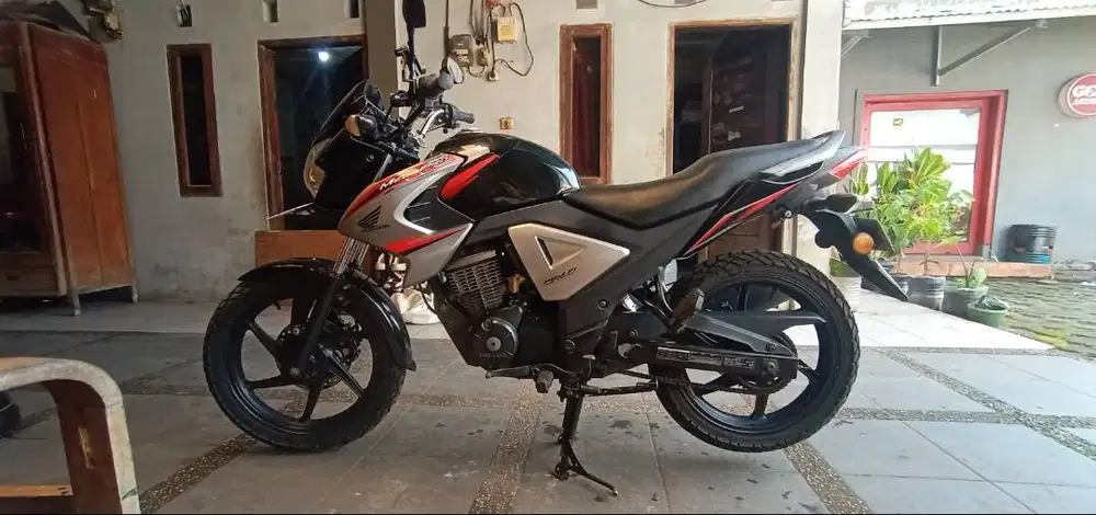 Honda Megapro f1 injeksi