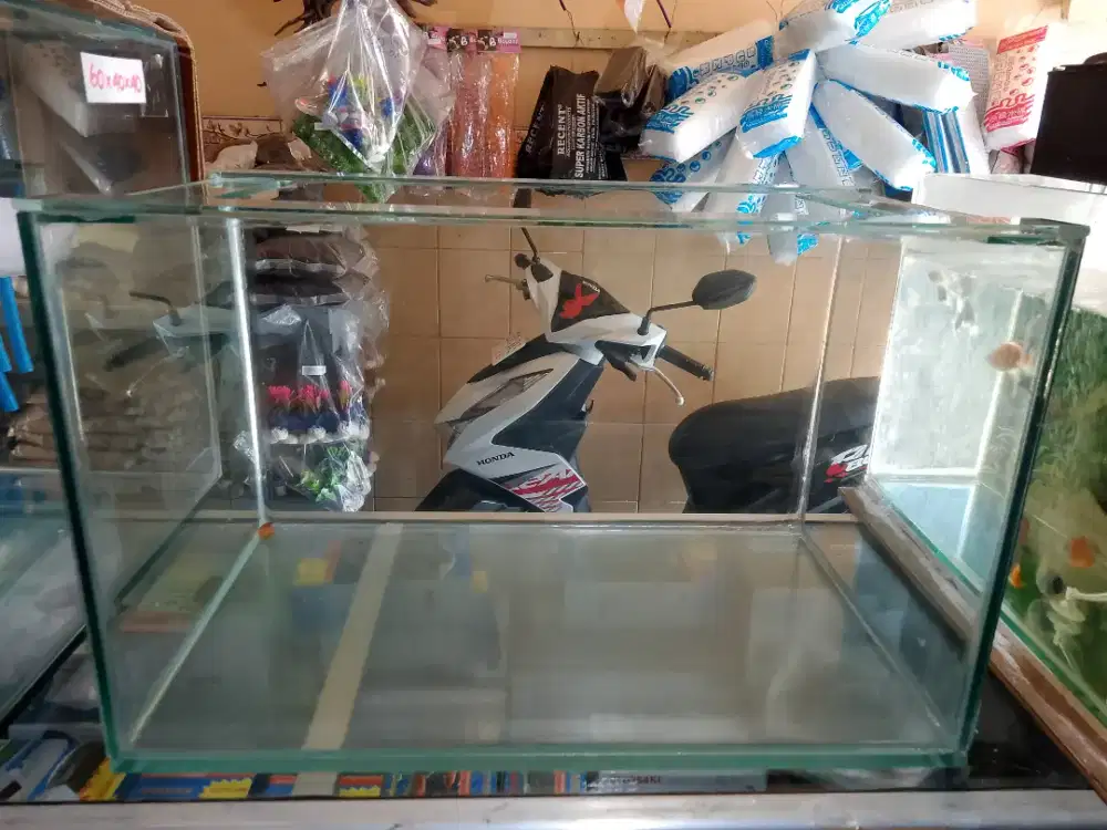 Aquarium 50x30x30 baru