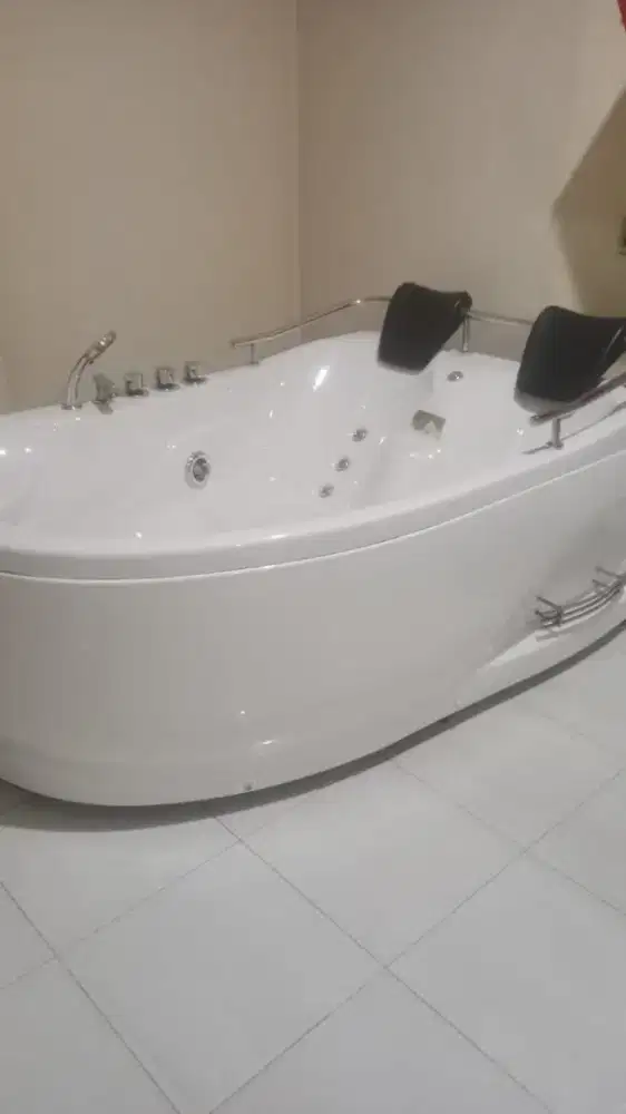 Bath UP.buat mandi santai.masih mulus.bisa nego