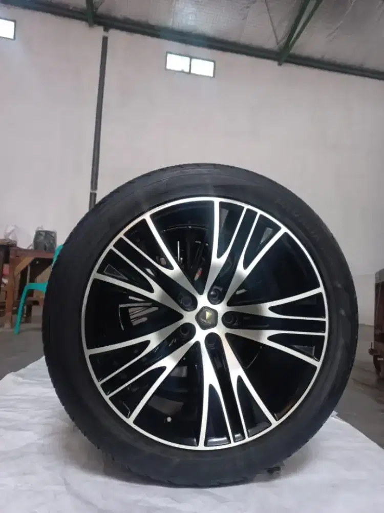 Ban Velg Parada R20