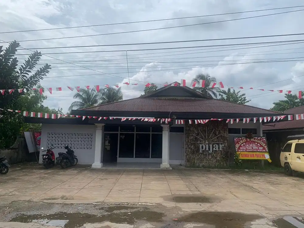 Di Jual Rumah Tinggal / Tempat untuk Usaha