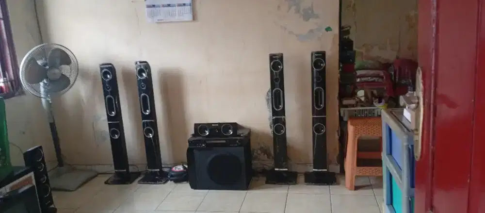Home theater merk polytron sudah lengkap