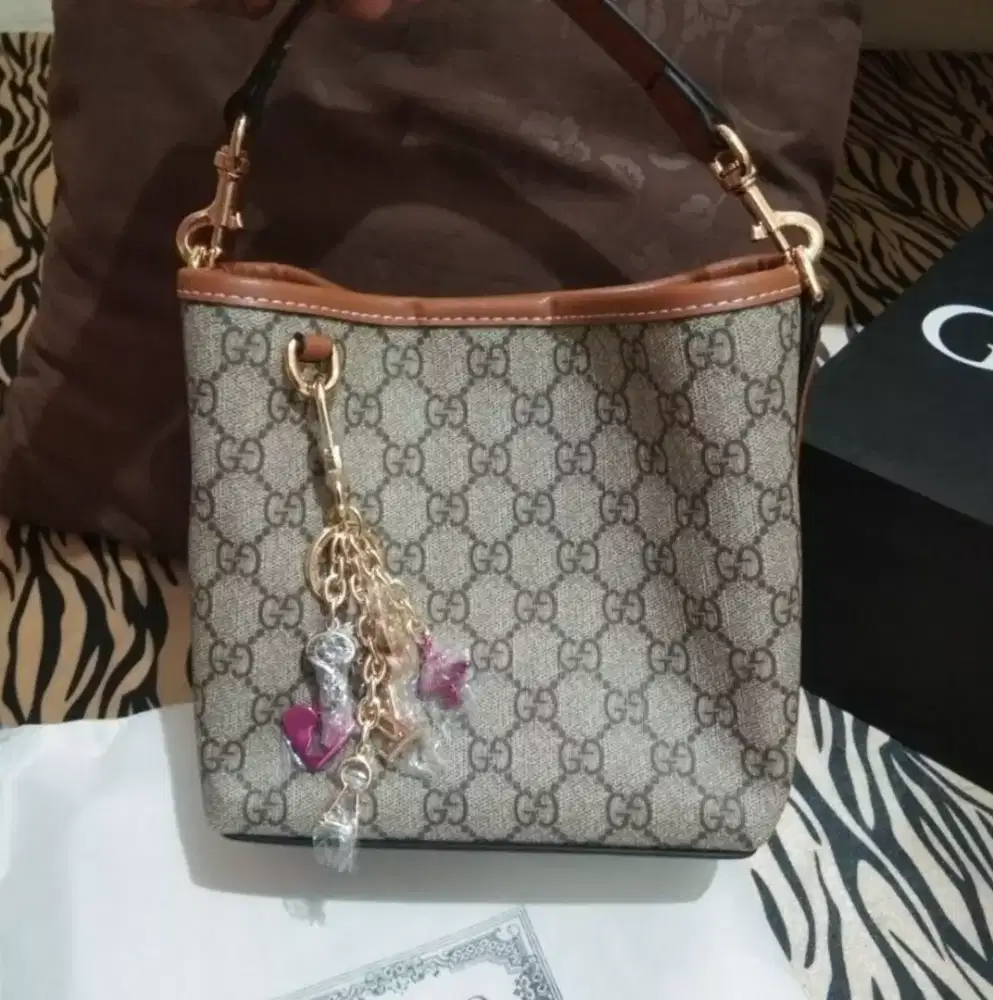 Tas Bucket selempang uk 20cm New