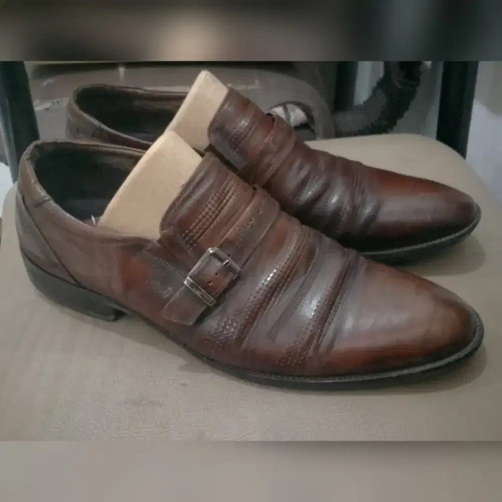 Size 43 sepatu kulit pierre cardin brown original