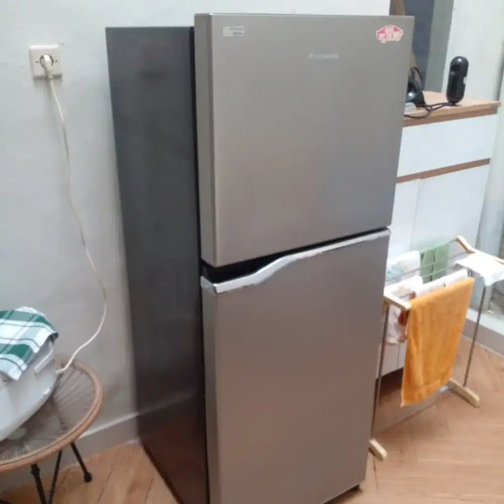 Dijual Kulkas Panasonic 2 pintu