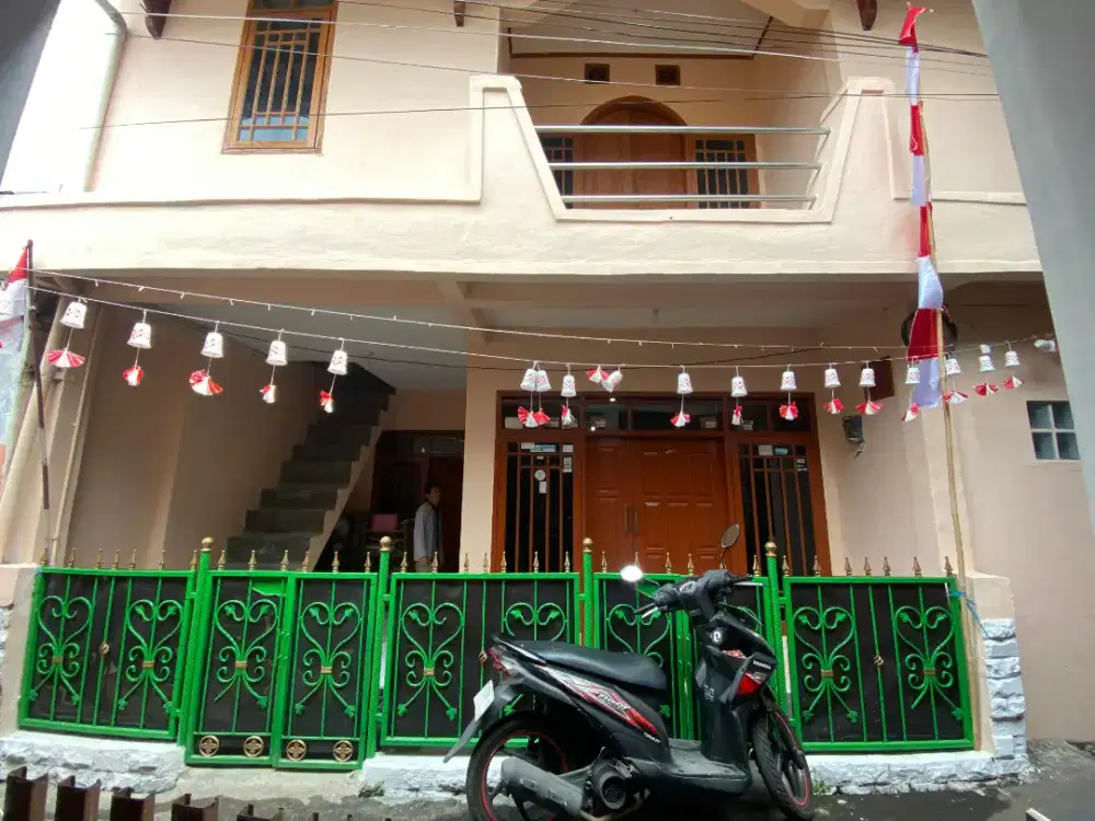 RUMAH PLUS KOST 9 KAMAR STARTEGIS 2 TINGKAT