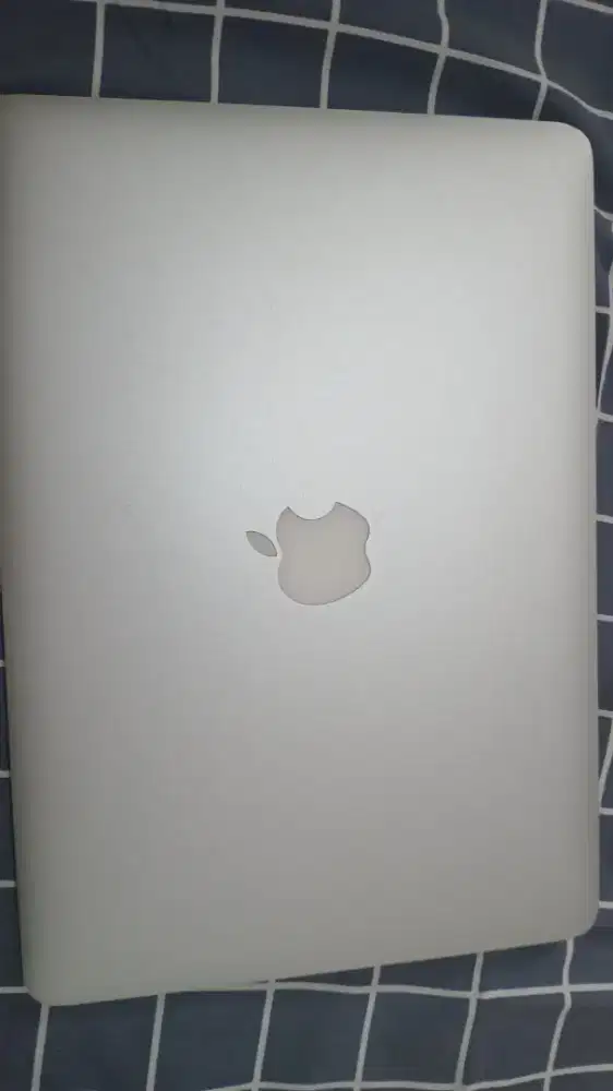 Macbook Air 2017 Core I5 8/128 GB