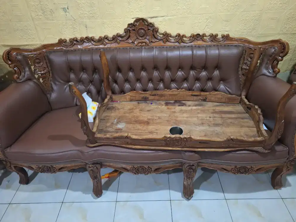 1 set sofa dan meja kayu jati