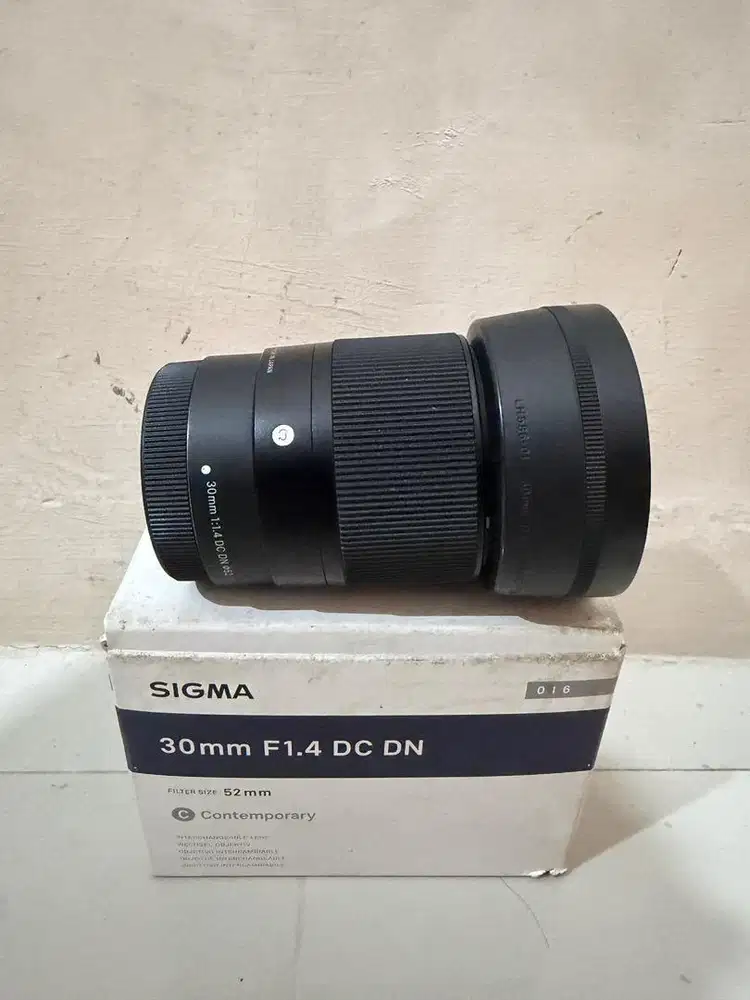 Lensa Sigma 30mm F1.4 For canon Fullshet Box Lengkap mulus