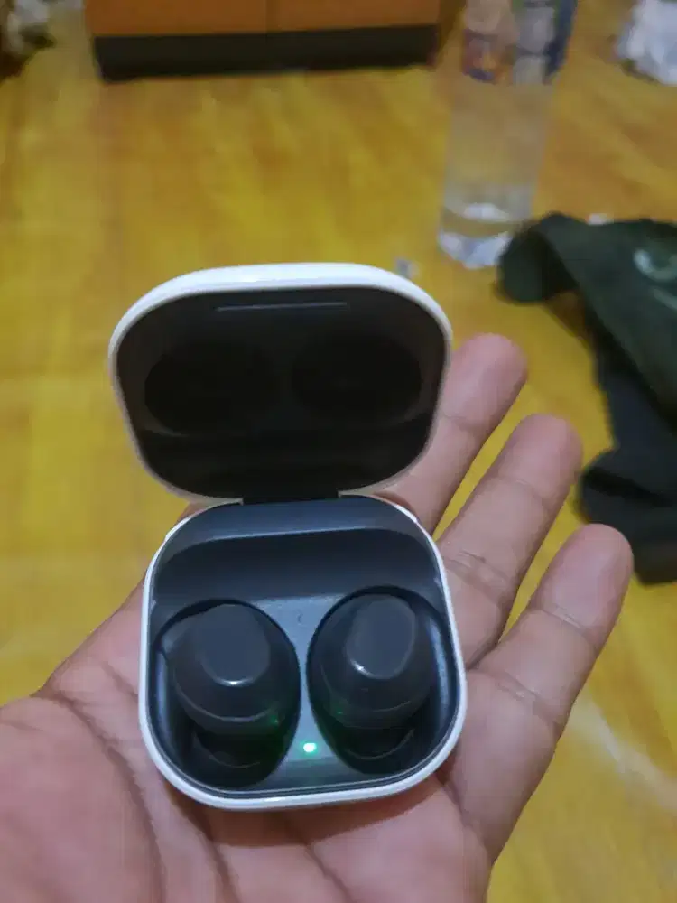 Samsung Galaxy Buds FE