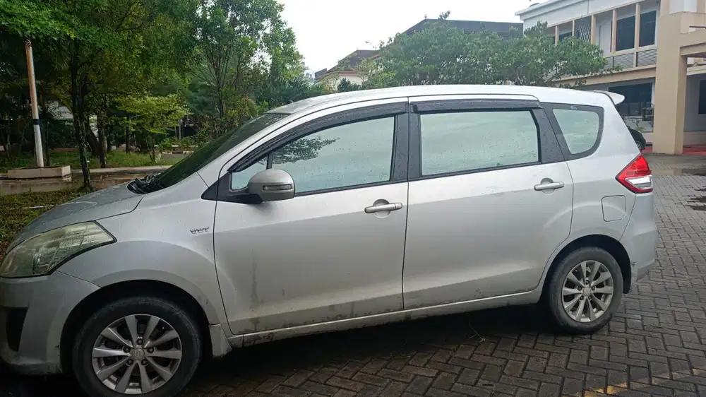Suzuki Ertiga 2012 Bensin
