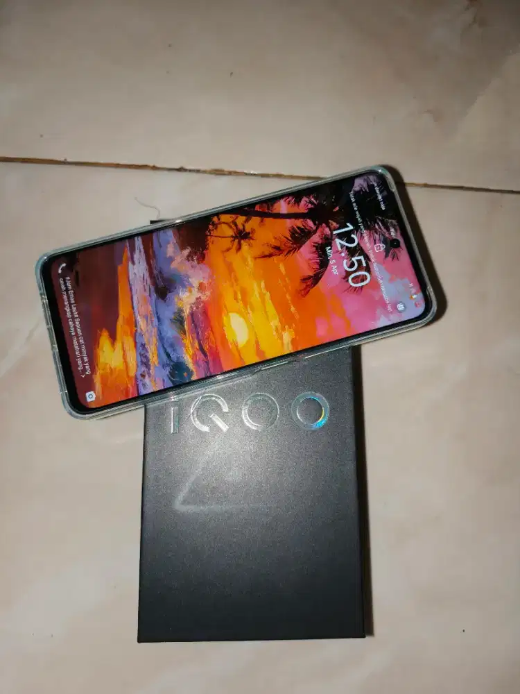 Iqoo z9x 5G kondisi baru