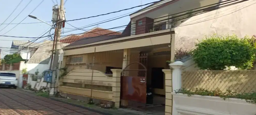 Disewakan rumah karang Asem surabaya dekat plaza kaza