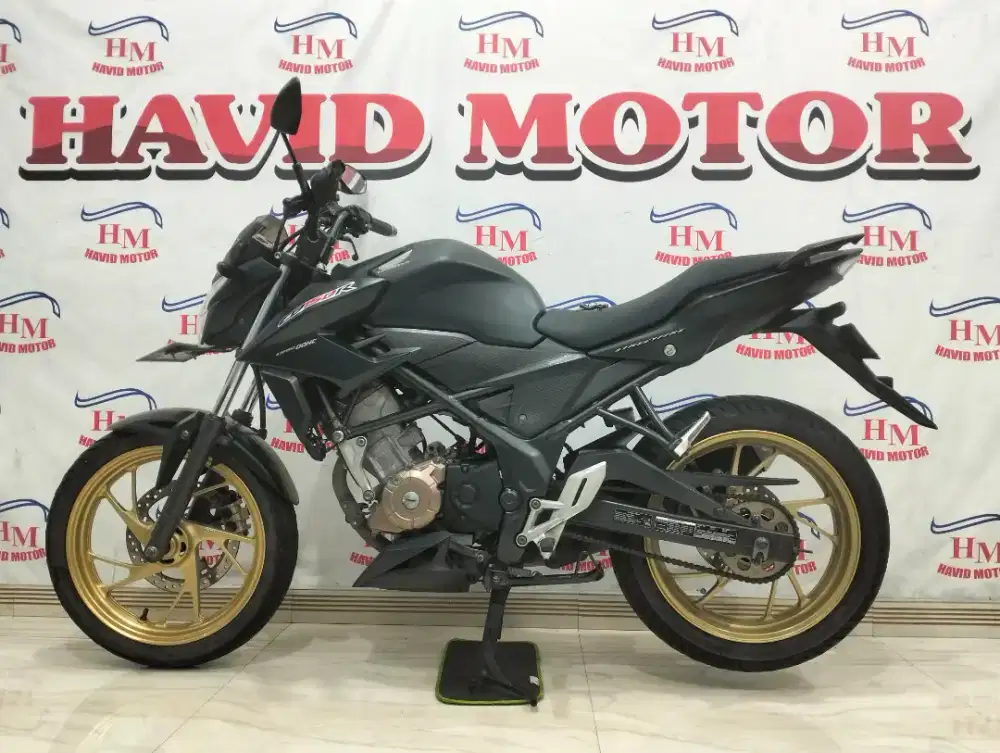 CB 150 R, Super ISTIMEWA, Ban TEBAL, Kontak2, Mulus, Mesin Alus