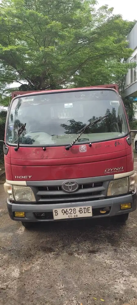 Toyota Dyna 110 ET (2013)