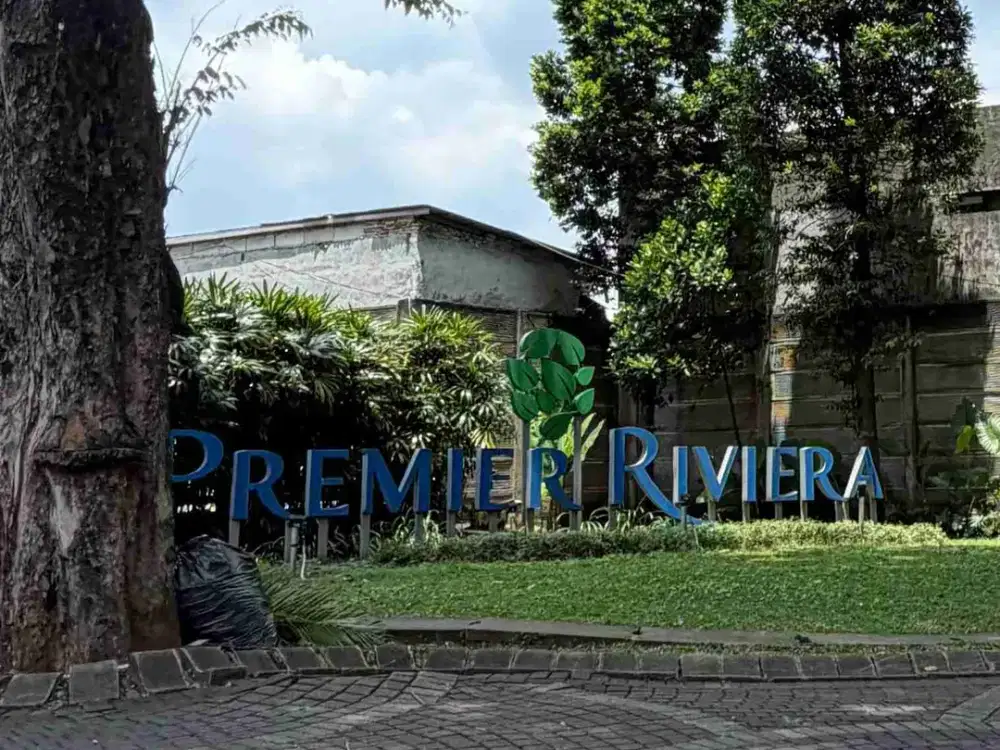 Harga Menarik! Rumah 2 Lantai Semi Furnished di Premier Riviera Jatinegara | LT 105 m²  Nego Siap Huni !!