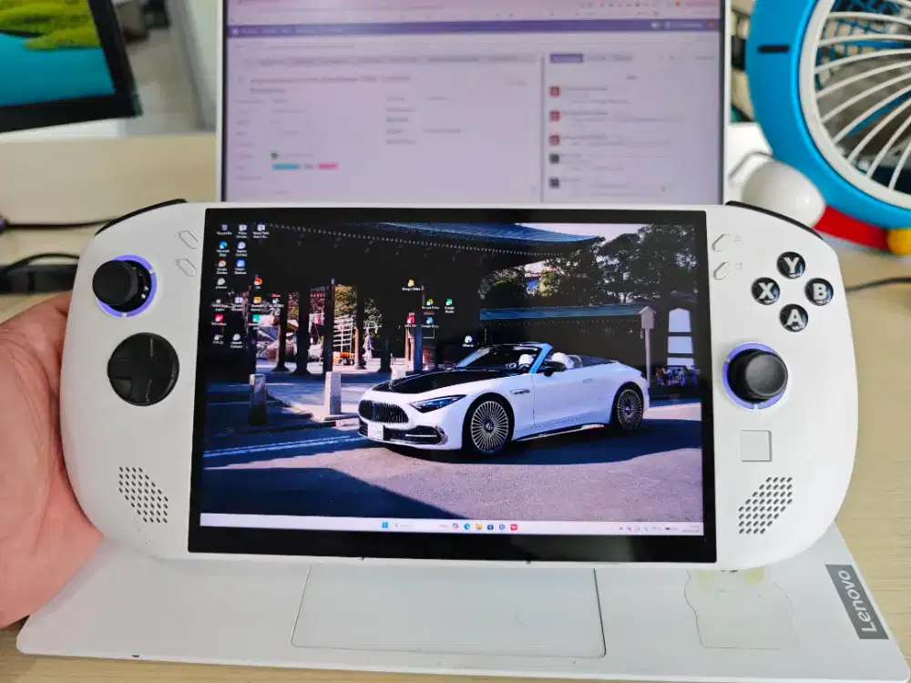 Legion Go Z1 Ram 32GB lega semua game dilibas garansi 2.5 tahun lagi