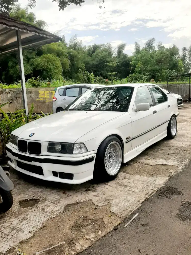 Jual cepat BU BMW E 36 m40 318i