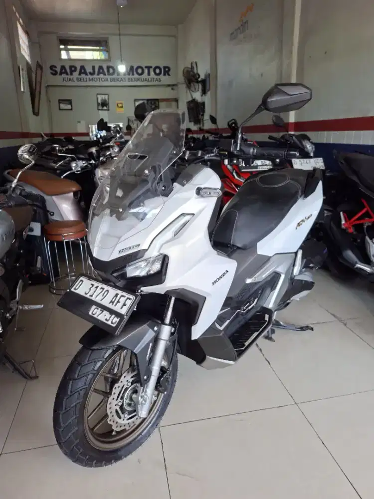 NEW HONDA ADV 160 ABS TAHUN 2025 LIKE NEW
