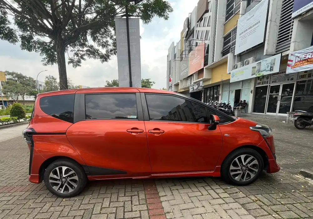 Toyota Sienta tipe Q 2018
