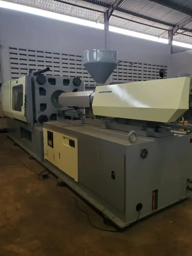 Mesin injeksi plastik Injection Plastic Machine Mold Japan China