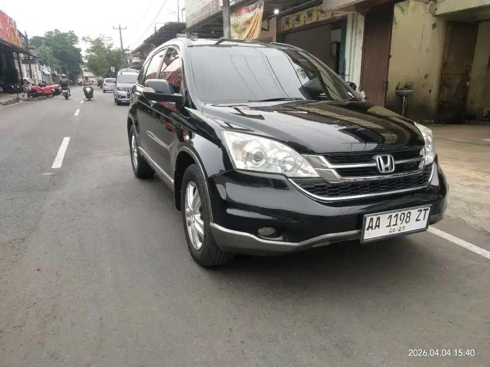 Honda CR-V 2.4 metic  2010 warna hitam