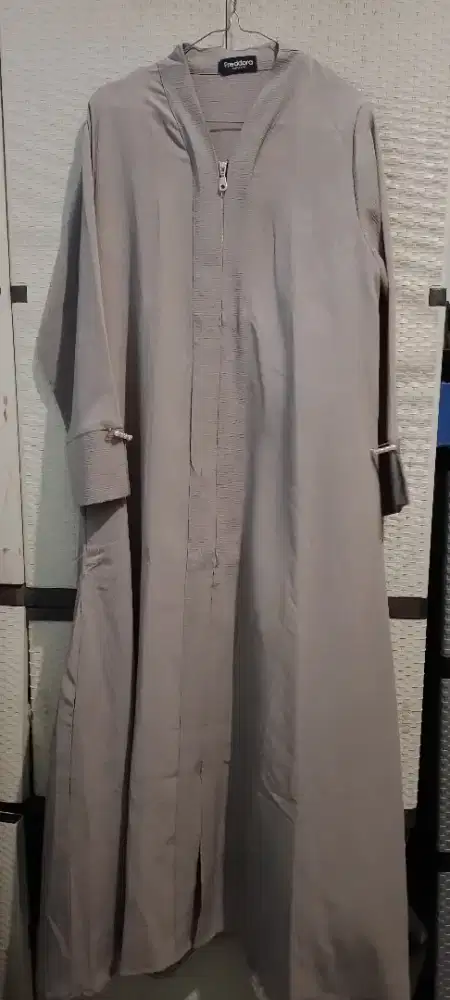 Feddora syafira Abaya (ambil keduanya)