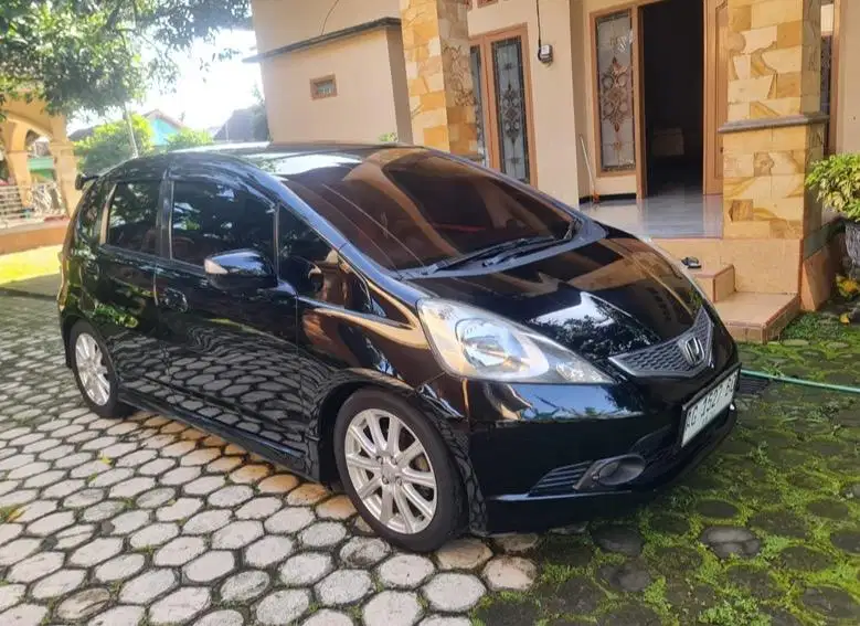 MOBIL HONDA JAZZ 1,5 AT 2008 MULUS TERAWAT BUKAN SHOWROOM