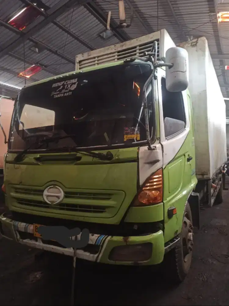 Hino Tipe FG1 6 Ban