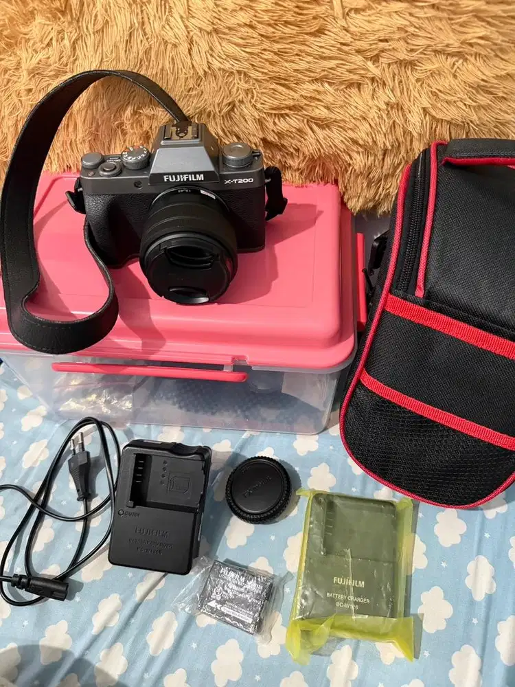 FUJIFILM XT200 CAMERA MIRRORLESS SECOND