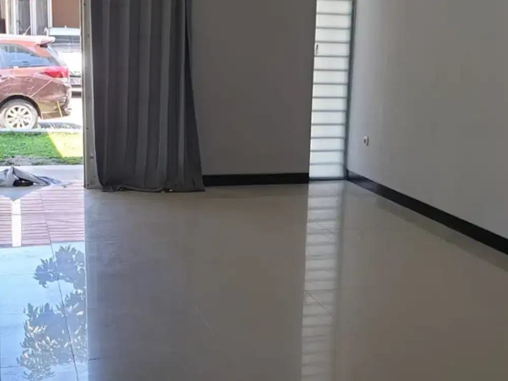 Rumah Minimalis Terawat di Taman Kopo Indah V Sommerville