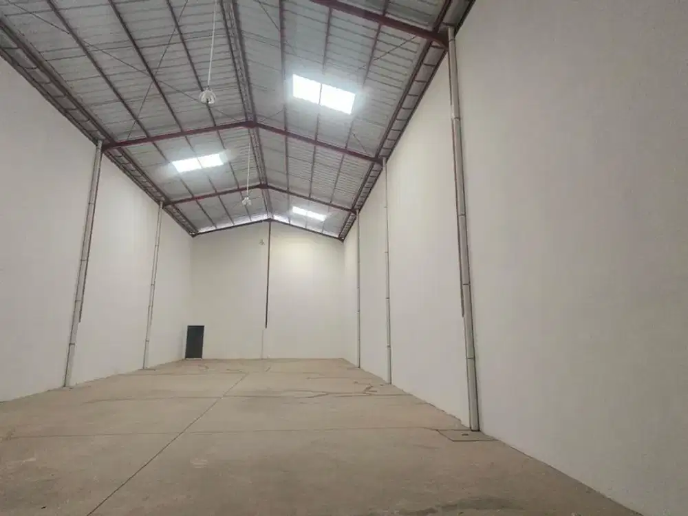 Disewakan Gudang Kamal Business Center