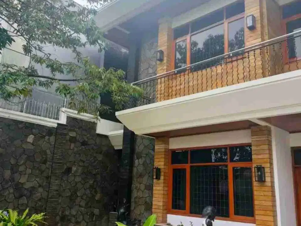 Rumah Luas Mewah Dan Murah Komplek Holis Regency Kota Bandung