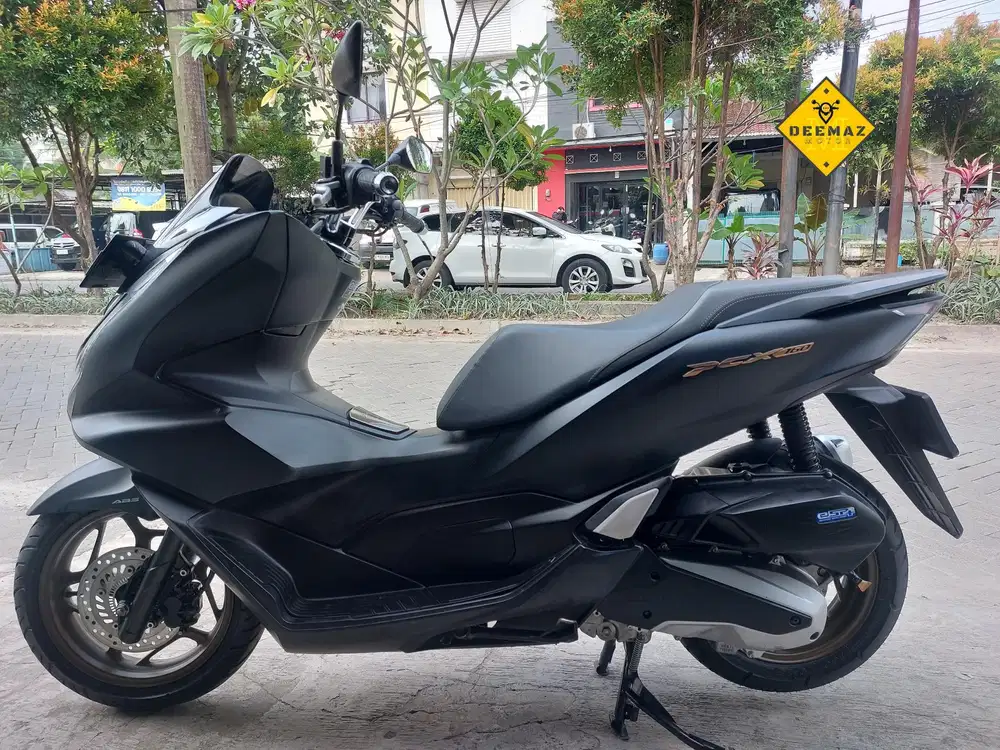 (DP 300 Rb)‼️ Honda PCX 160 ABS Hitam 2024 Cash, Kredit & Tukar Tambah