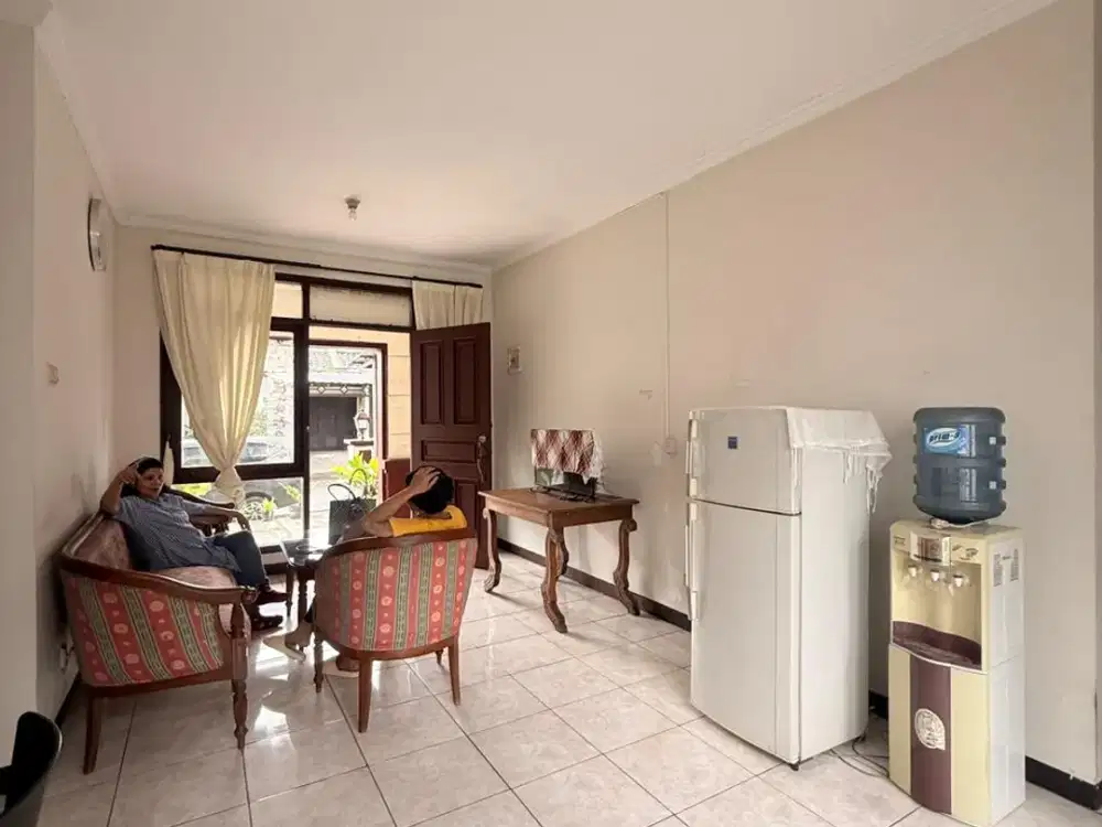 DISEWA RUMAH 2 lantai  Kota Baru Parahyangan (KBP) Tatar wangsa Full Furnish