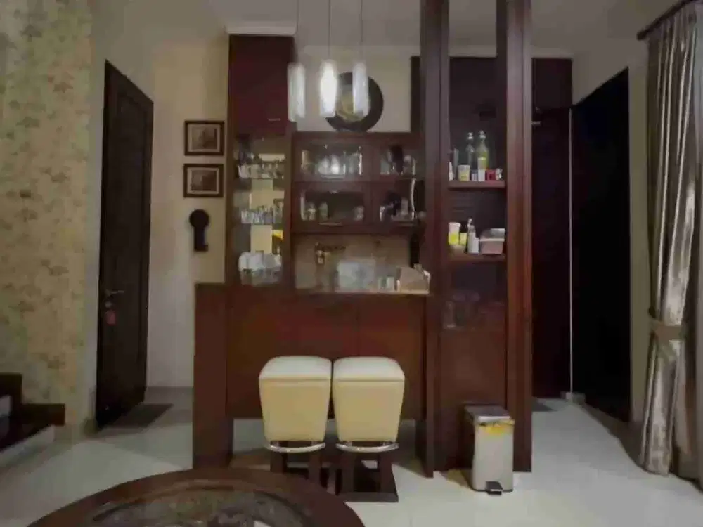 Rumah Bagus di Panglima Polim Kebayoran Baru