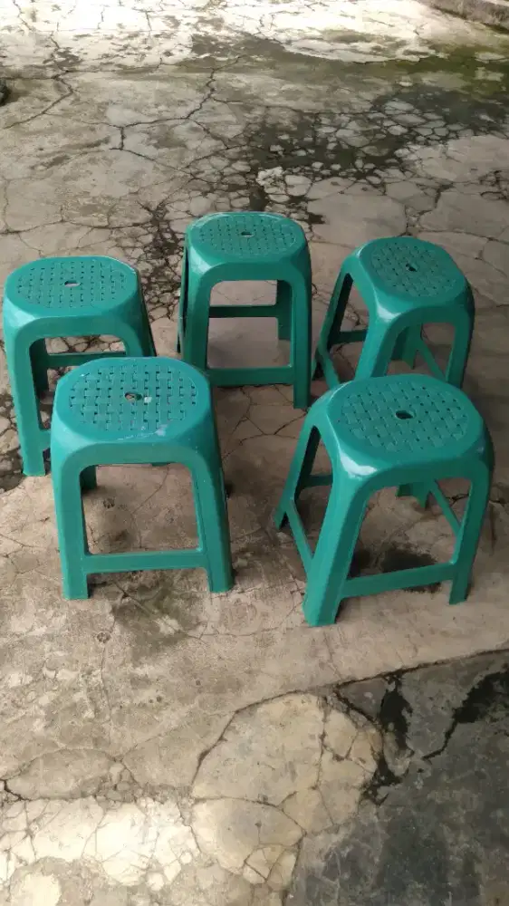 Kursi Plastik Napolly