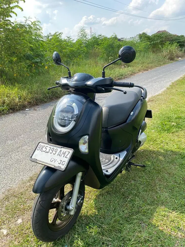 DIJUAL SCOOPY TYPE TERLENGKAP KUNCI KEYLESS (REMOT) Tahun 2025