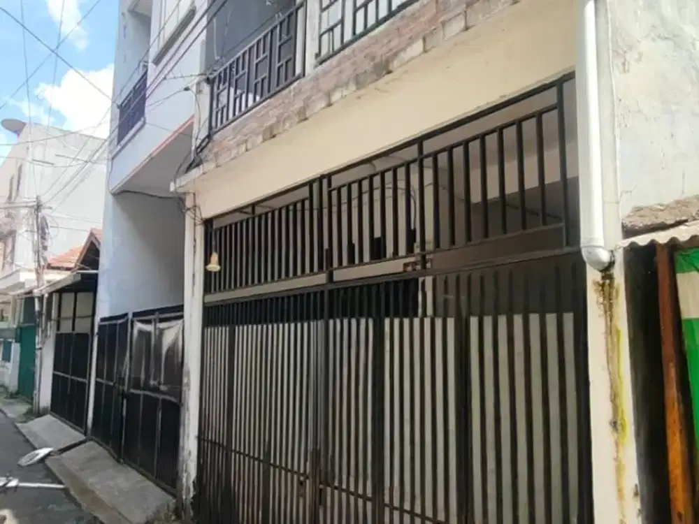 Rumah Murah Tanjung Duren 3 Lantai dekat Pasar Kopro Jakarta Barat