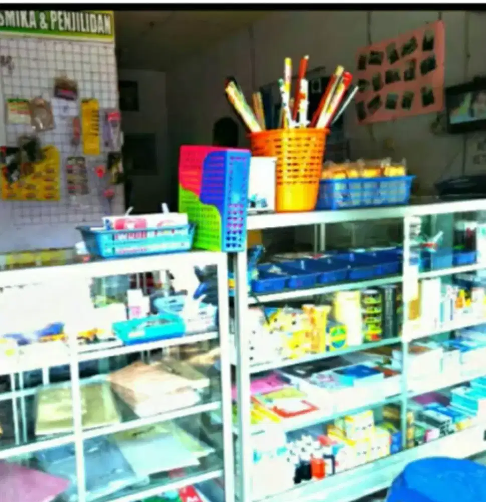 Dicari karyawati untuk toko ATK & fotocopy