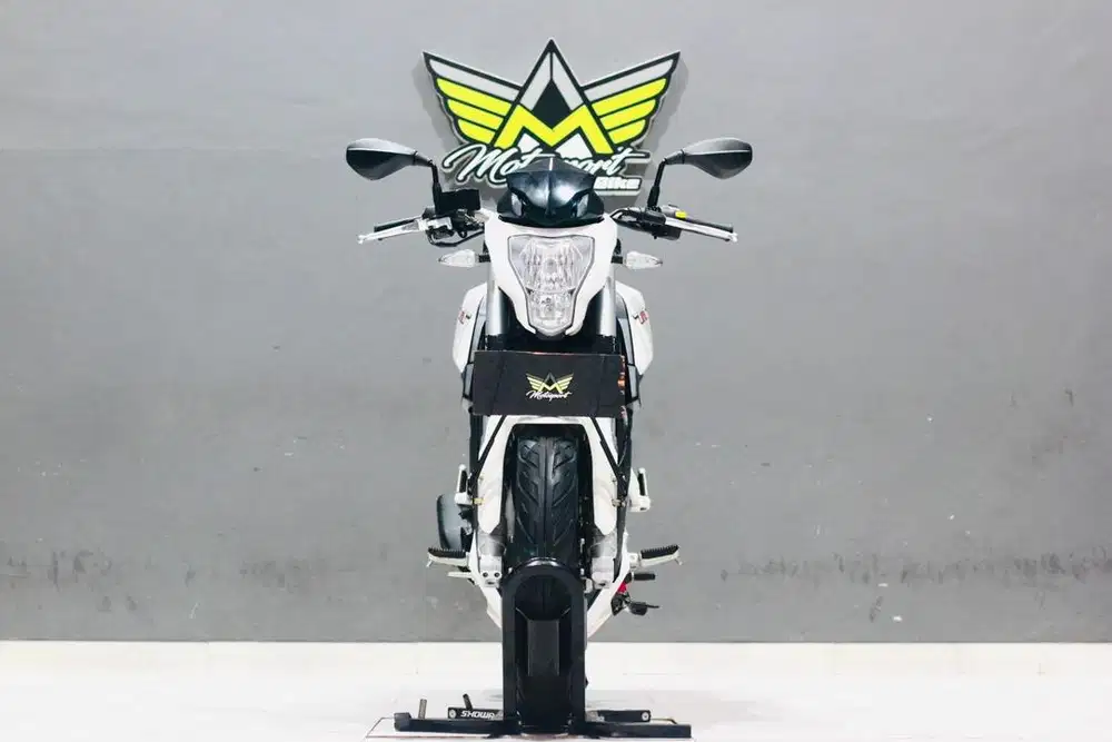 Benelli TNT 250 2023 mulus seperti baru W250 CBR 250 Z250 MT25