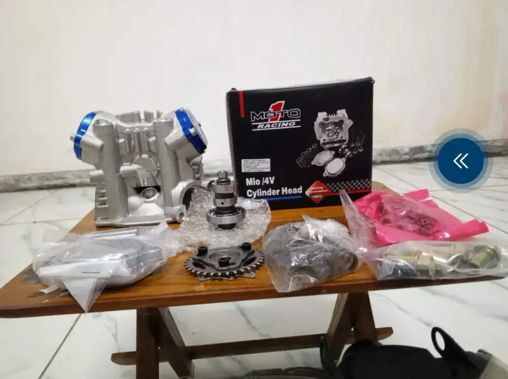 cylinder head mio 4 v merk moto 1