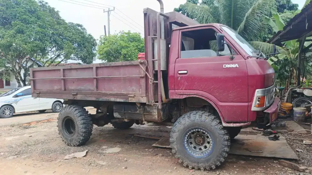 Di jual 4x4 dina rhino engkel