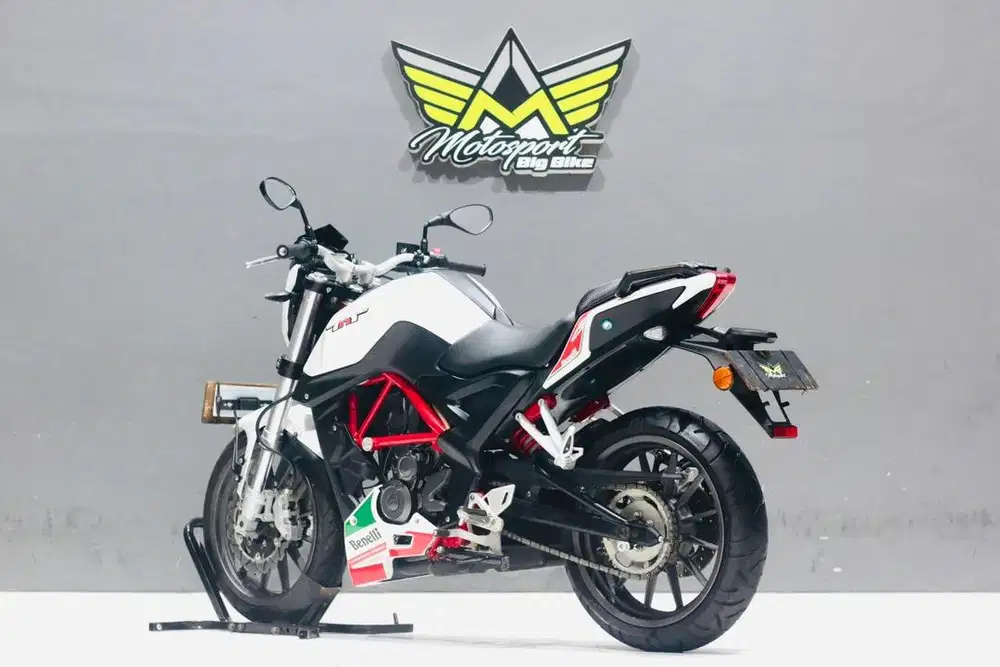 Benelli TNT 250 mulus seperti baru mesin sehat unit siap pakai