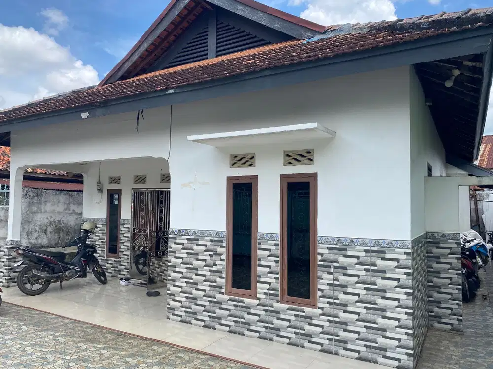 Dijual rumah pribadi luas 120/245 m2