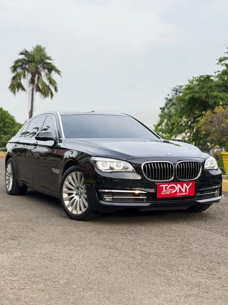 #Tony Mobil# BMW 730LI 2015 Hitam