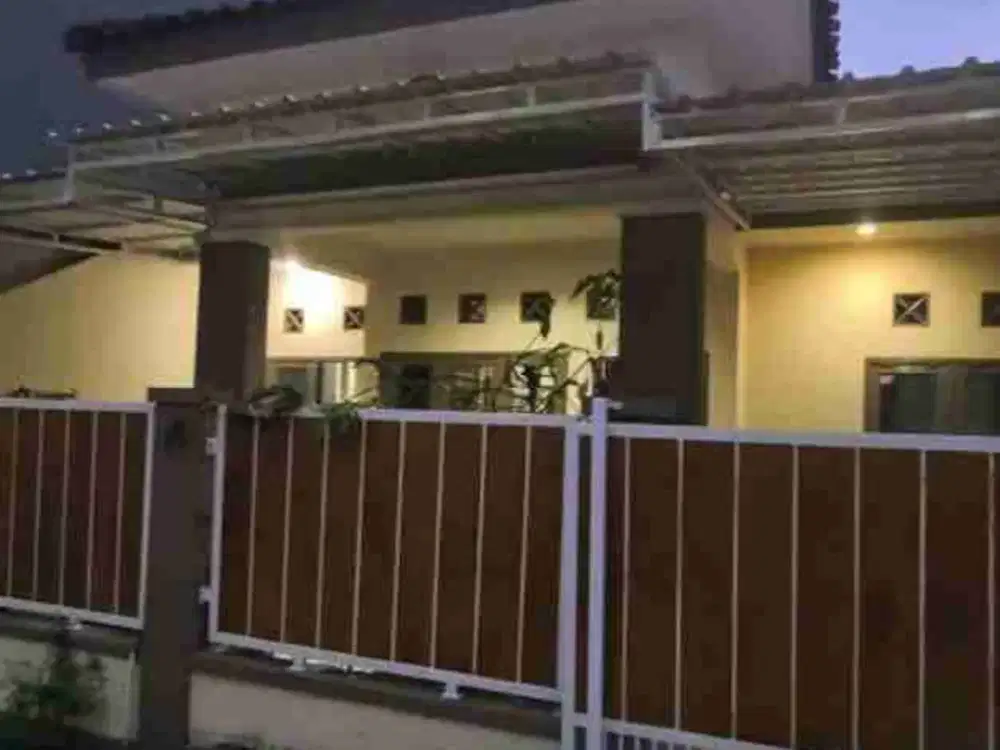 RUMAH DI CIBEUREUM KOTA SUKABUMI