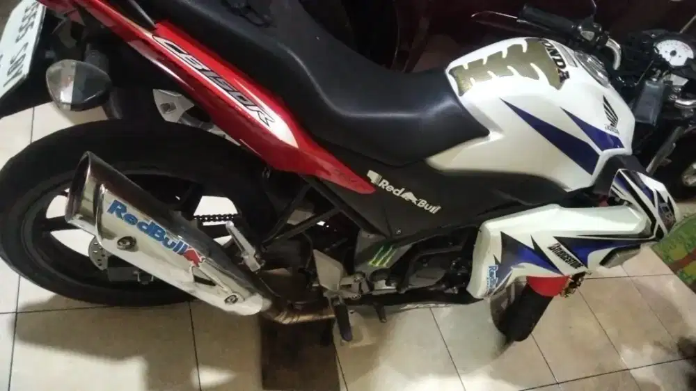 Honda CB150R fighter